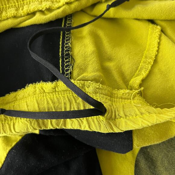 Fetish Blues (L) (34) Men's American VINTAGE 90's Yellow Black Loose Fit Pants - Picture 6 of 10